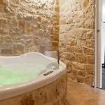 La Trinita Private